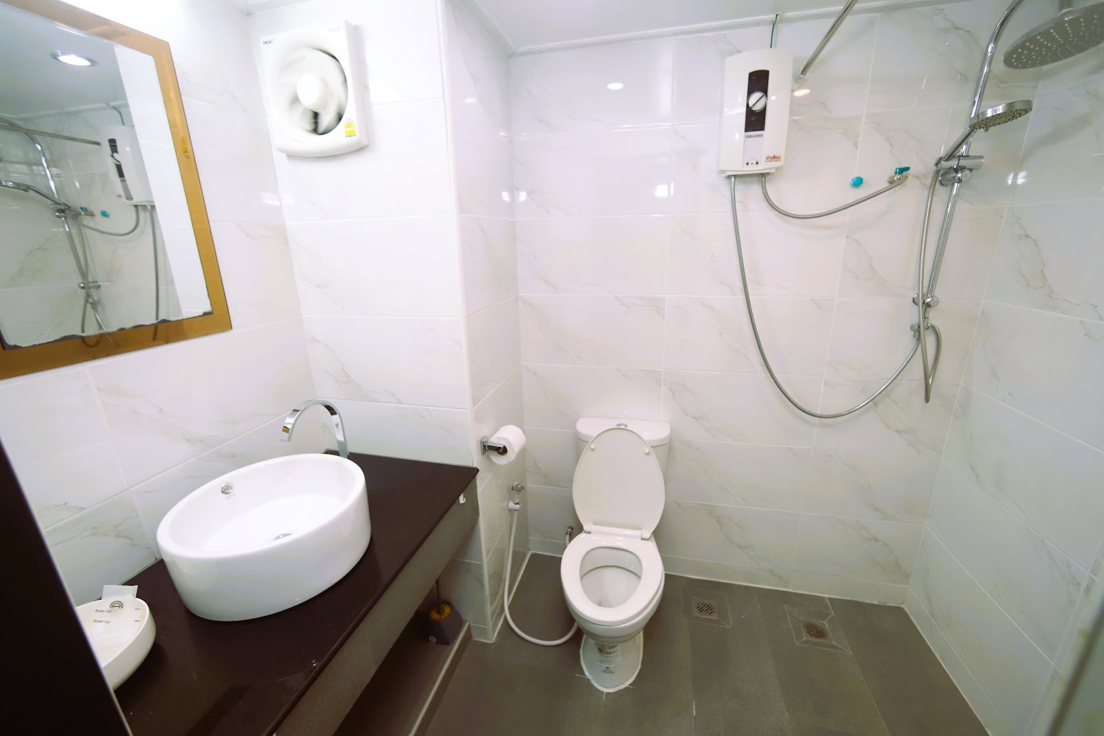 Beachfront Condo, Rayong Condochain, Mae Ramphueng Beach — photo 12
