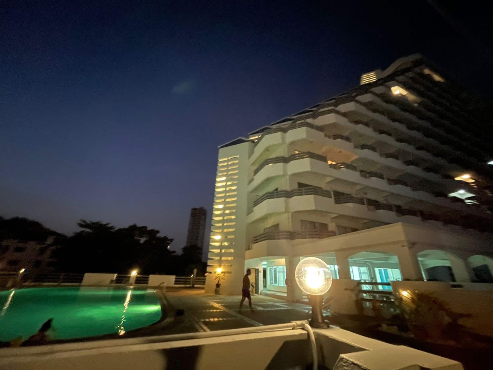 Beachfront Condo, Rayong Condochain, Mae Ramphueng Beach — photo 22