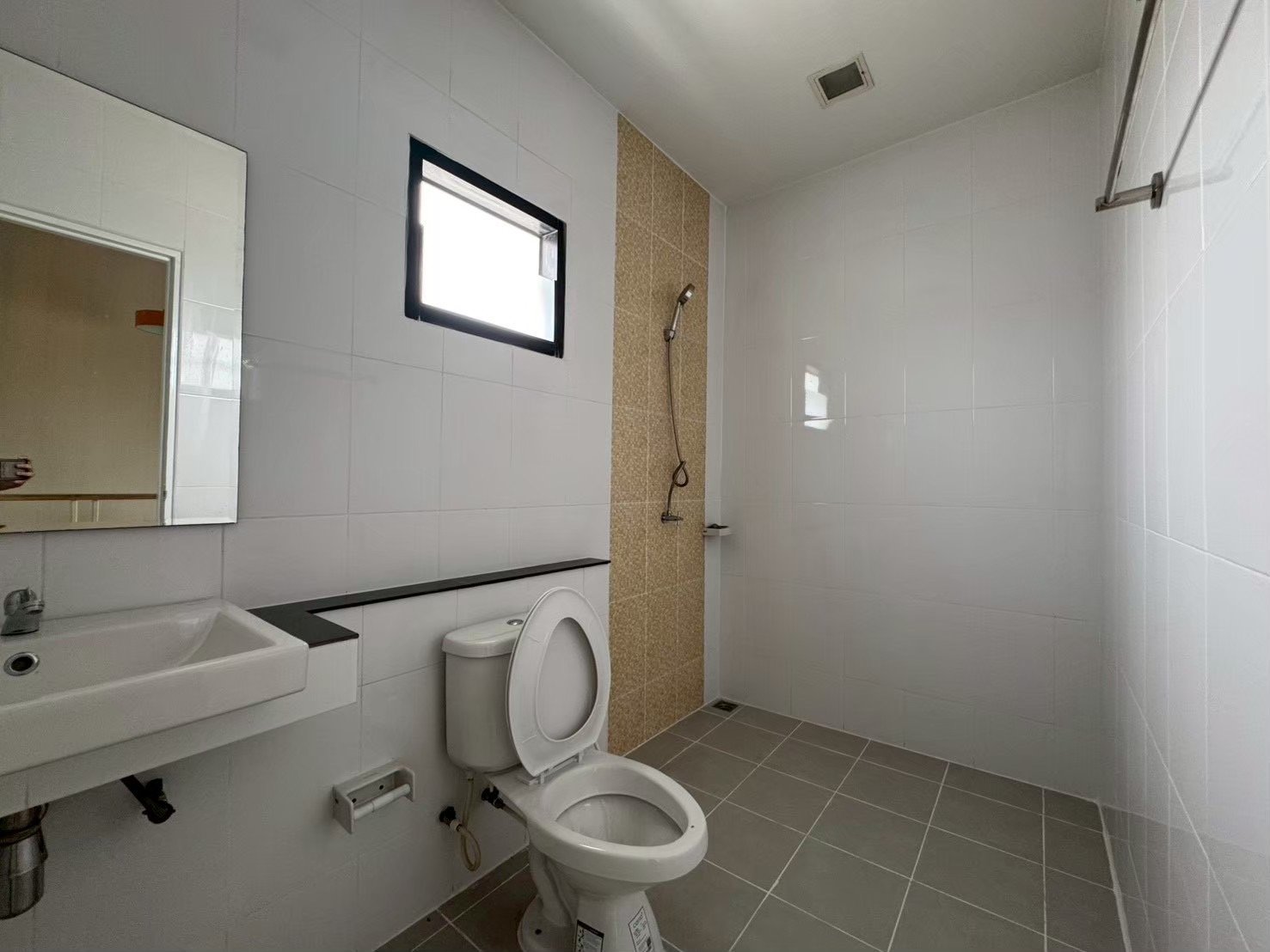 2-Storey Townhouse, Emus Village, Bo Win — photo 14