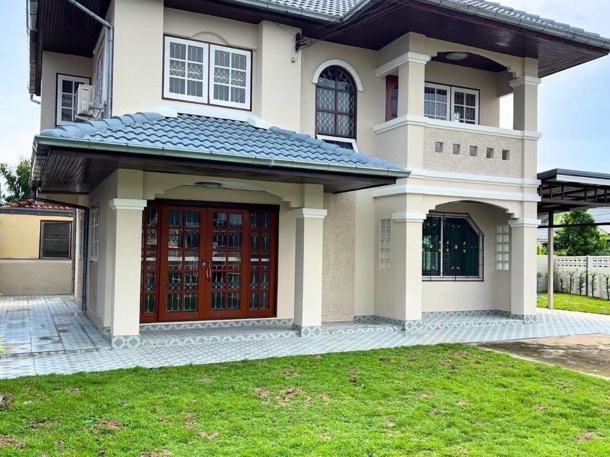 Renovated two-storey corner house opposite Robinson, Ban Chang, Ban Chang, Rayong