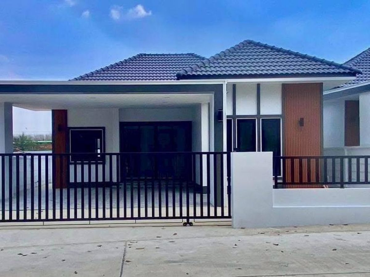 New single house at Baan Mangmee Sri Nakhon Soi 6, Nikhom Phatthana, Rayong