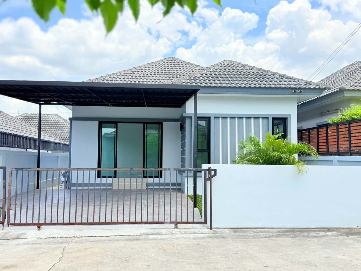 Single house near Hemaraj Nong Lalok, Ban Khai, Ban Khai, Rayong