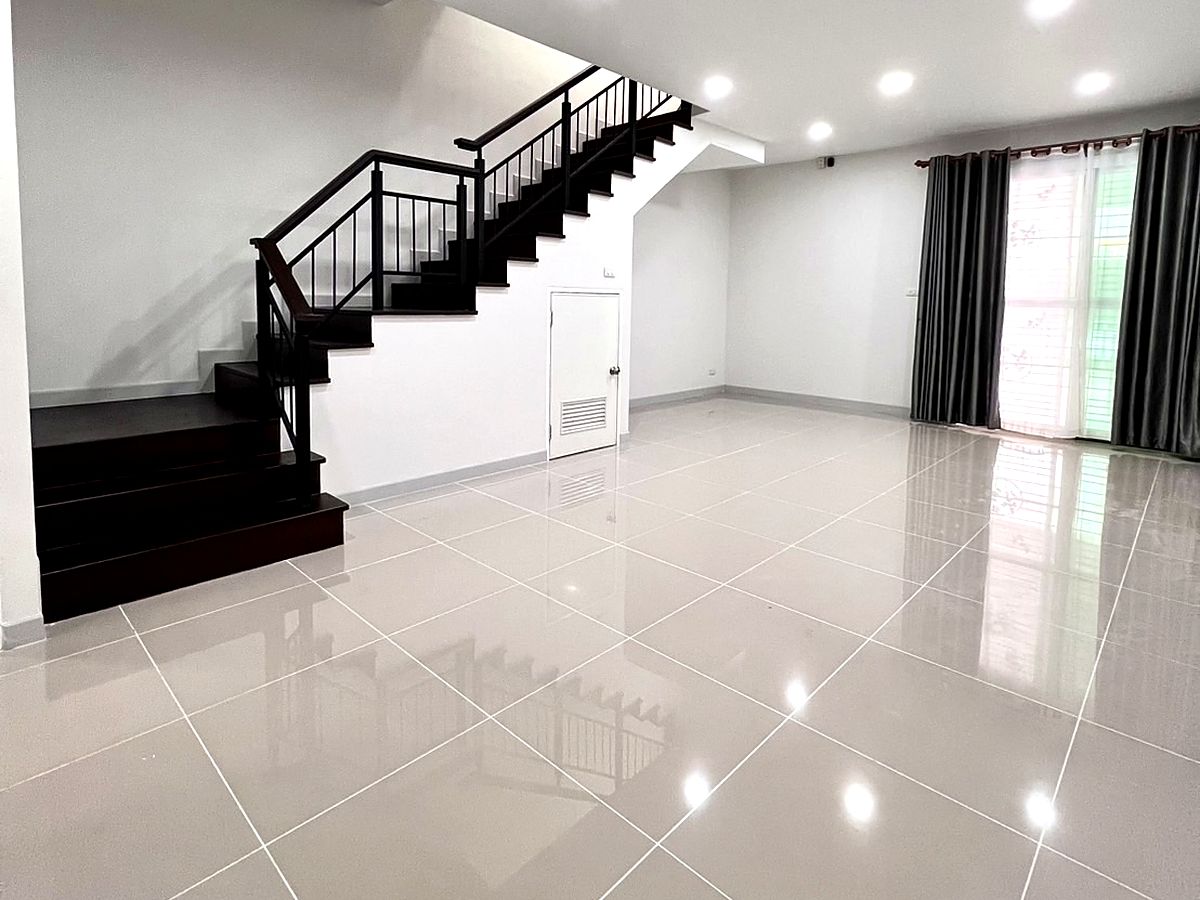 2-storey townhouse, Golden Land Delight, Map Yang Phon, Pluak Daeng, Rayong