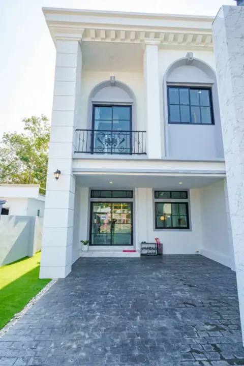 Two-storey townhome, The Best Home 8, Rayong — photo 1