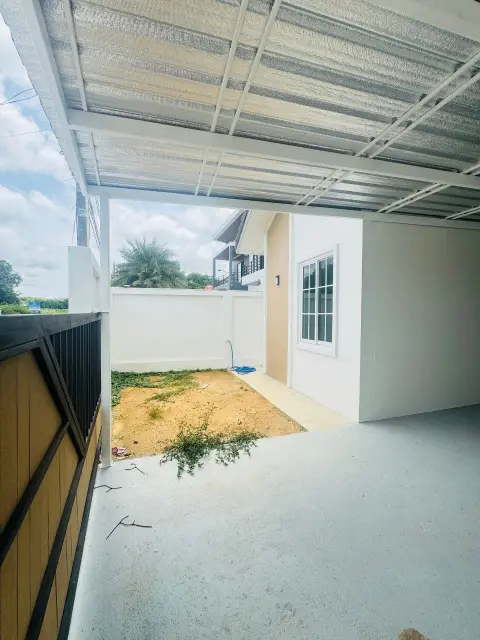 Single-storey house near Rayong bus terminal, Thap Ma — photo 15
