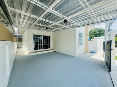 Single-storey house near Rayong bus terminal, Thap Ma — photo 4