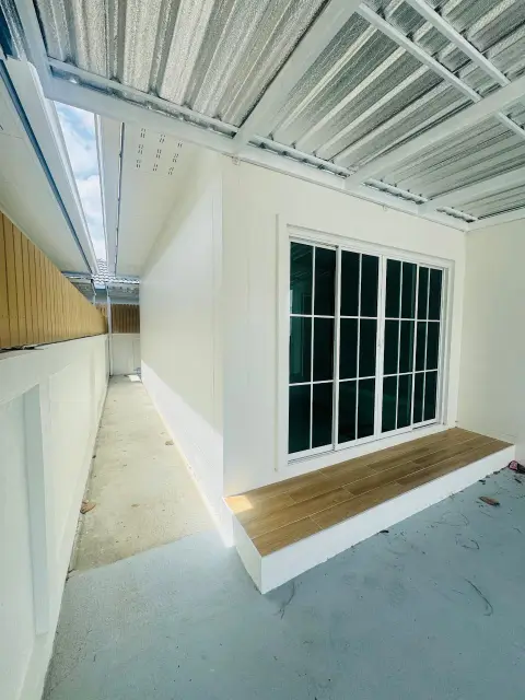 Single-storey house near Rayong bus terminal, Thap Ma — photo 5