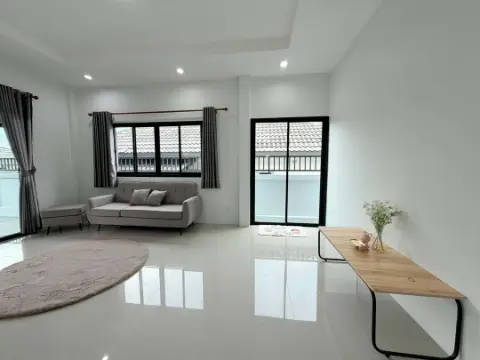 Single house near Hemaraj Nong Lalok, Ban Khai — photo 2