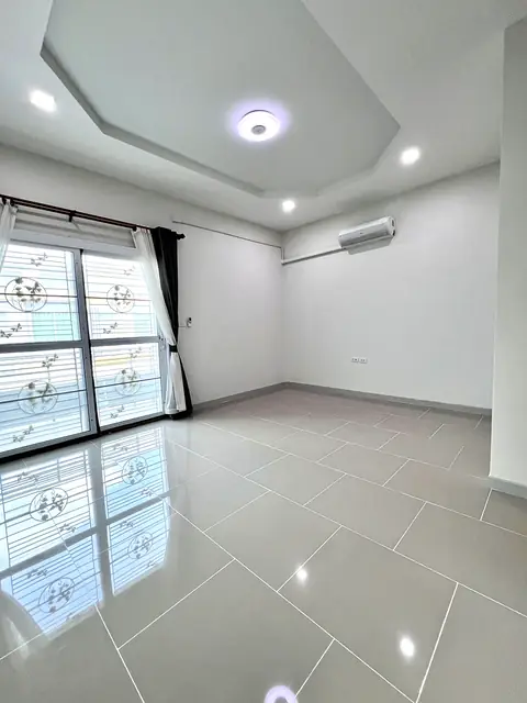 2-storey townhouse, Golden Land Delight, Map Yang Phon — photo 8