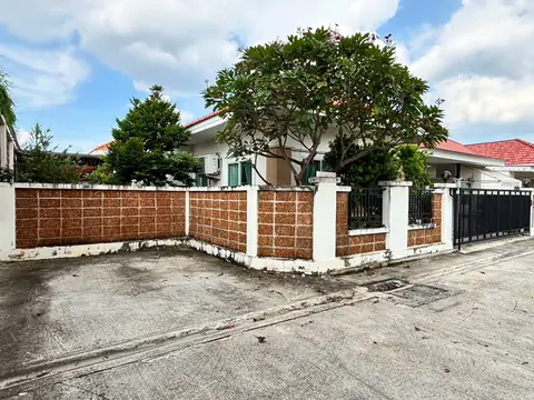 Furnished corner house, Phayun, Ban Chang — photo 3