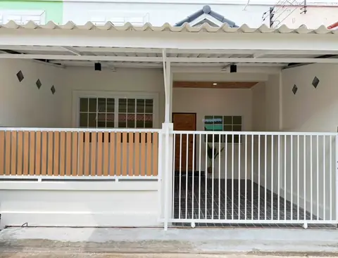 House, Hong Saran Village, Map Ta Phut — photo 1