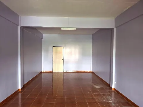 3.5-storey commercial building, Sukhumvit Road, Ban Chang — photo 15